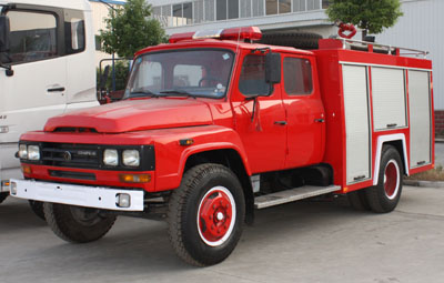 東風(fēng)140水罐/泡沫消防車